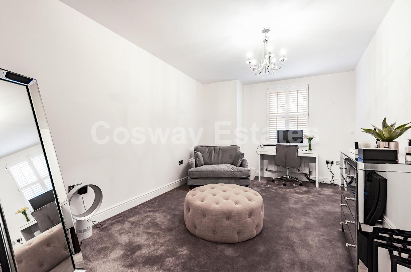 Randolph Court, Mill Hill, NW7, London